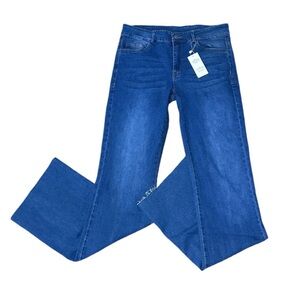 Women’s Medium Wash Flare Blue Denim Jeans Size Taller Medium NWT